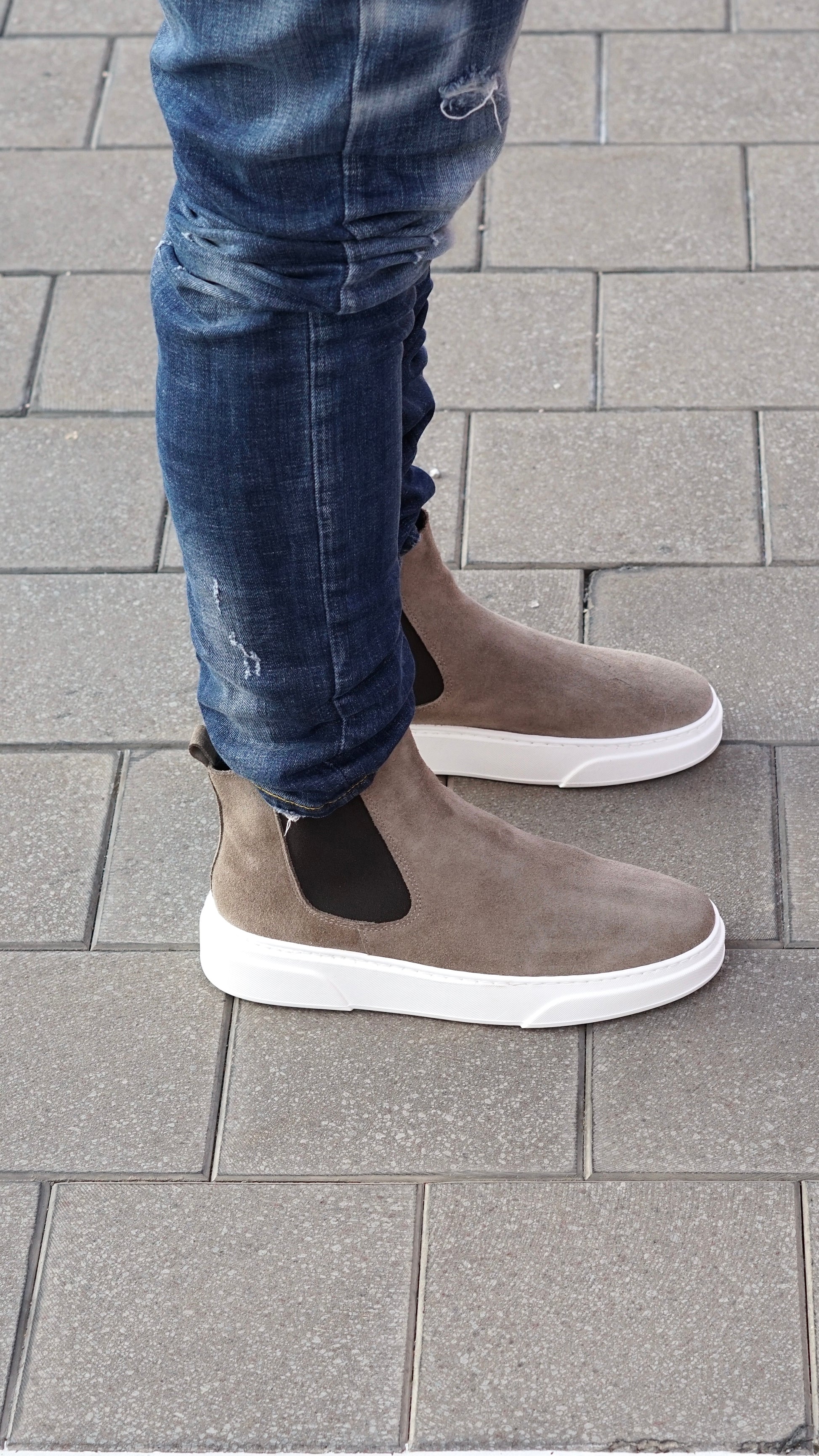 Harvey beatles sportivo in camoscio